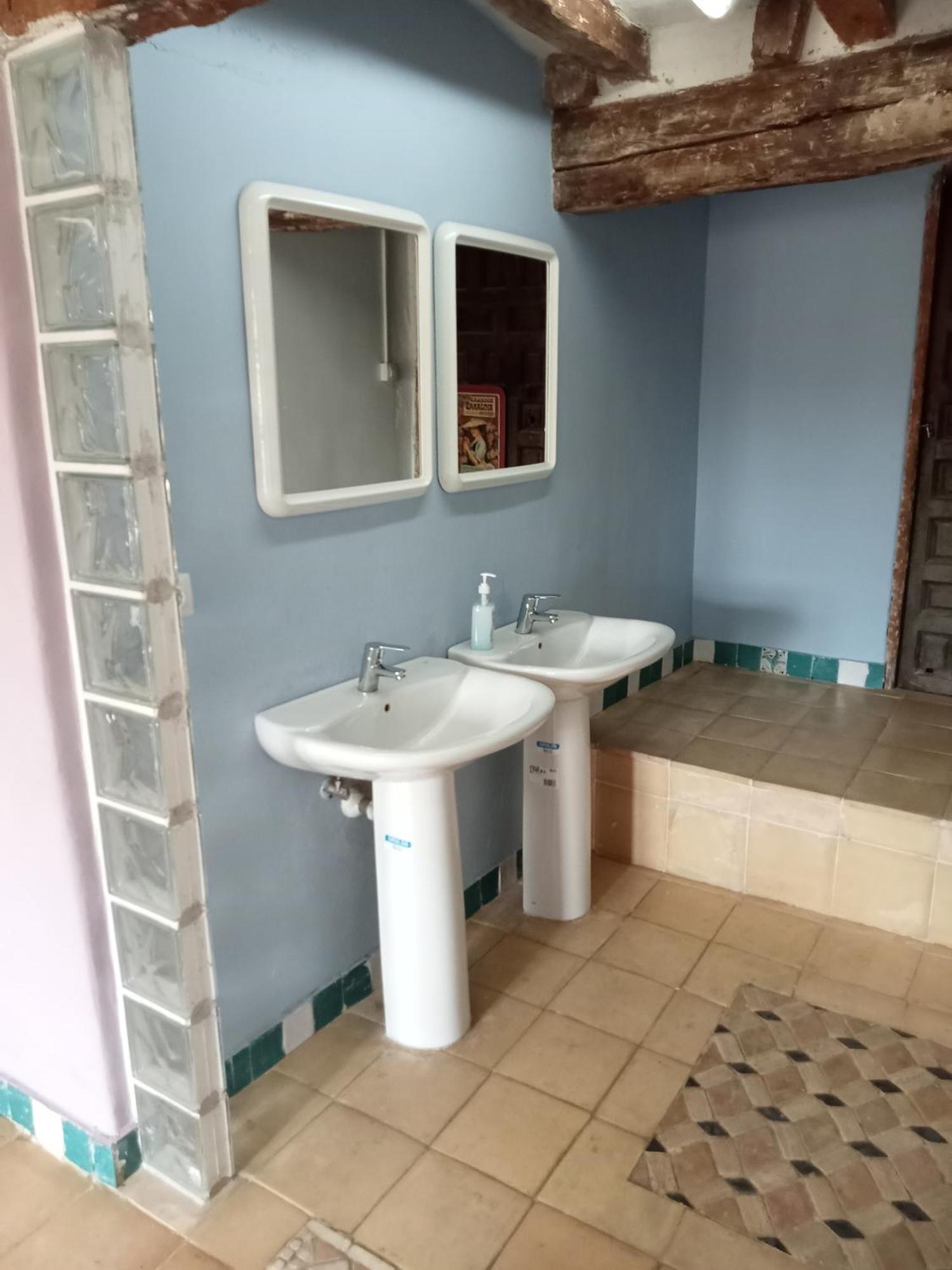 Albergue De Peregrinos Casa Nostra Castrojeriz Eksteriør bilde